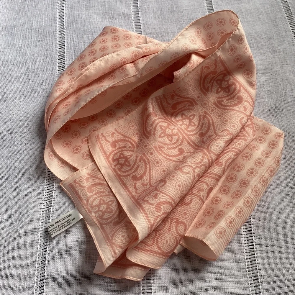 Glentex vintage Italian made scarf in soft pink.